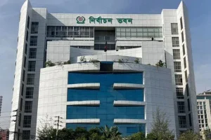 প্রবাসীদের কাছে ৭ লাখ ২৮ হাজার পোস্টাল ব্যালট পাঠাল ইসি