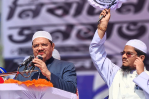 দাঁড়িপাল্লার এক পাল্লায় আমেরিকা, আরেক পাল্লায় ভারত: চরমোনাই পীর