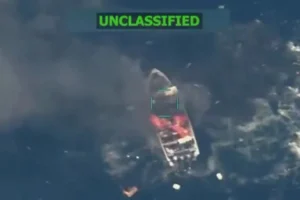 ক্যারিবিয়ান সাগরে নৌকায় হামলা মার্কিন বাহিনীর, নিহত ৩