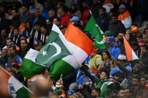 পরিসংখ্যান ভারতের পক্ষে, চমকের অপেক্ষায় পাকিস্তান