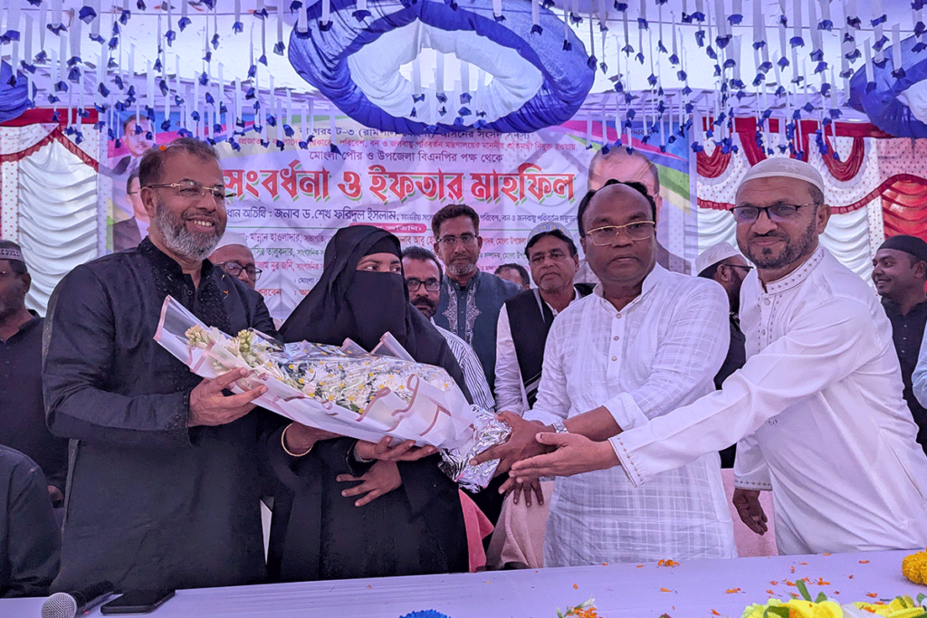 নিজ এলাকায় সংবর্ধিত পরিবেশ প্রতিমন্ত্রী