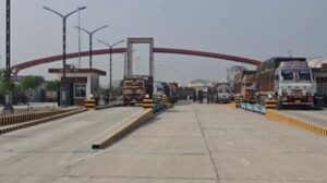 তিন দিন বন্ধের পর বেনাপোল বন্দরে আমদানি-রফতানি শুরু