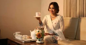 অলস সন্ধ্যায় সুতির সাজে স্নিগ্ধ চমক